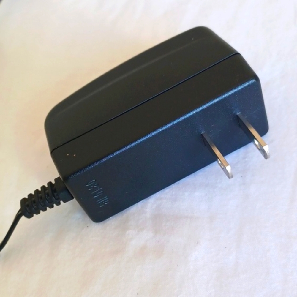 Ubee AC Switching Adapter DSA-12G-12AUS 12V for Wireless Router Cable DSL Modem - Picture 7 of 10